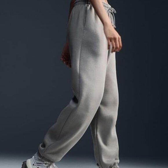 Nike Women’s/Mens NSW Phoenix Fleece Oversized High Waisted Sweatpants - Picture 2 of 4